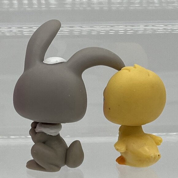 Littlest Pet Shop Gray Bunny Rabbit & Baby Chick Pink Spring Basket 2004 Easter - Picture 4 of 13